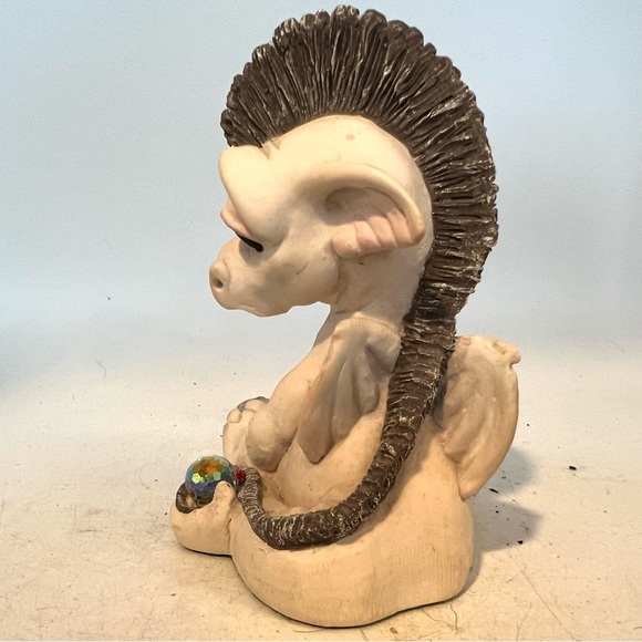 Krystonia Figurine.  Baby Dragon with Crystal 5” tall. - Picture 3 of 4